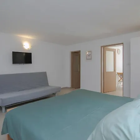 Apartment Fuer 2 Personen 1 Kind Ca, 36 M Sup2 In Veli Losinj, Adriakueste Kroatien Kroatische Inseln